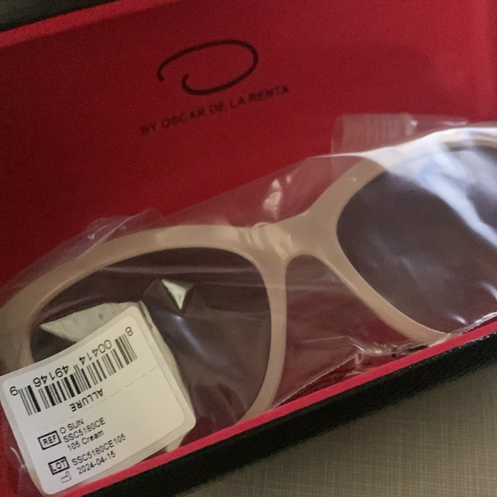 Glam Cat Eye Sunglasses beautiful design - Picture 3 of 9